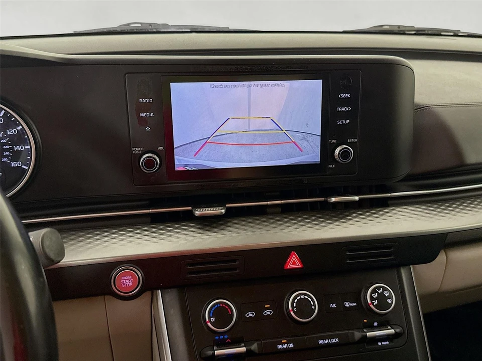 2022 Kia Carnival - Image 13 of 21