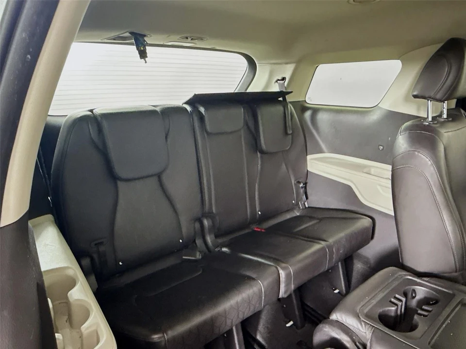 2022 Kia Carnival - Image 13 of 14