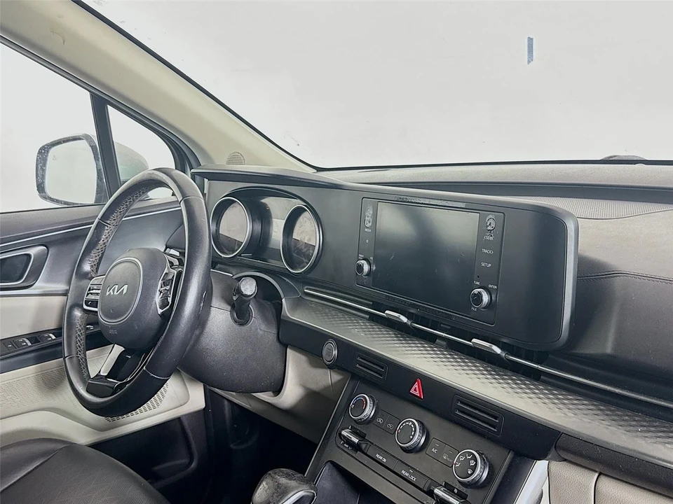 2022 Kia Carnival - Image 14 of 14