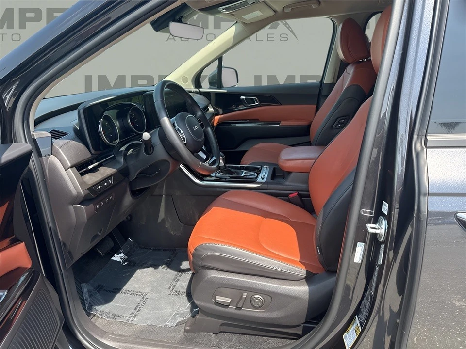 2022 Kia Carnival - Image 9 of 12