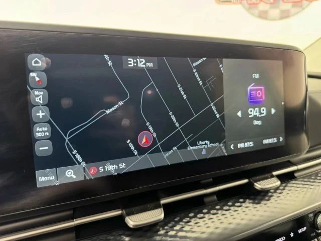 2022 Kia Carnival - Image 19 of 21