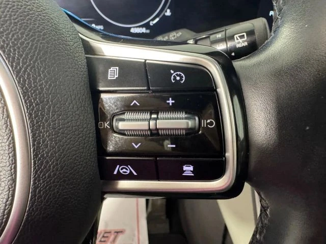 2022 Kia Carnival - Image 16 of 21