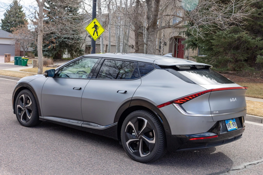 2022 Kia EV6 - Image 9 of 31