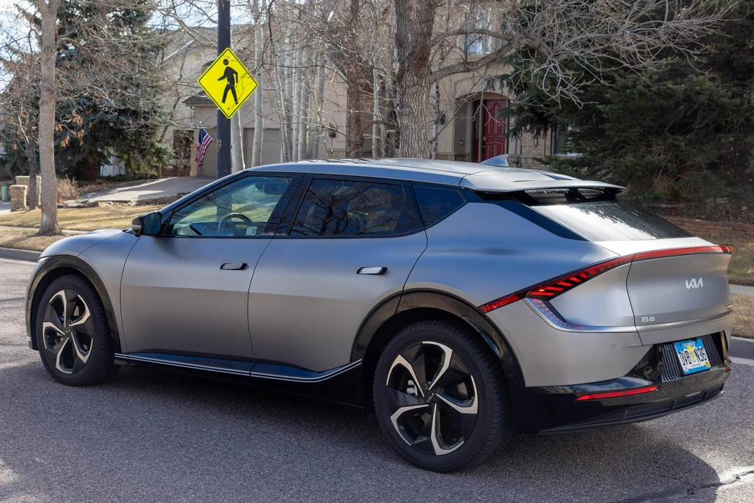 2022 Kia EV6 - Image 4 of 31