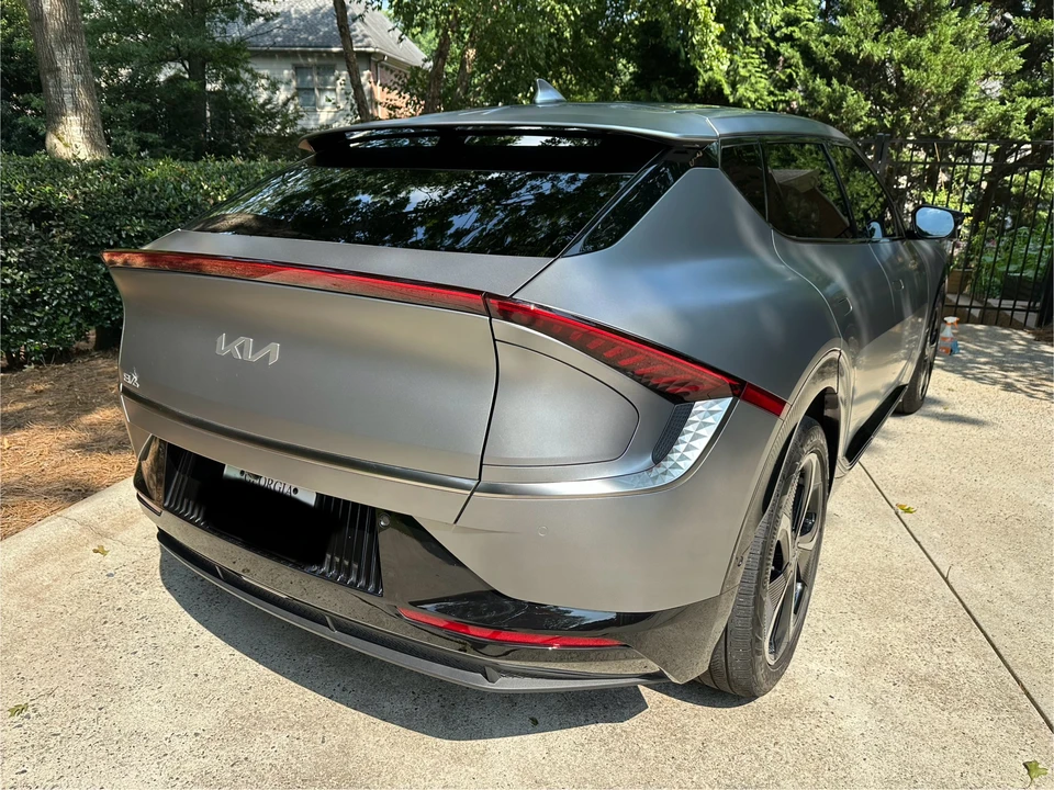 2022 Kia EV6 - Image 18 of 31