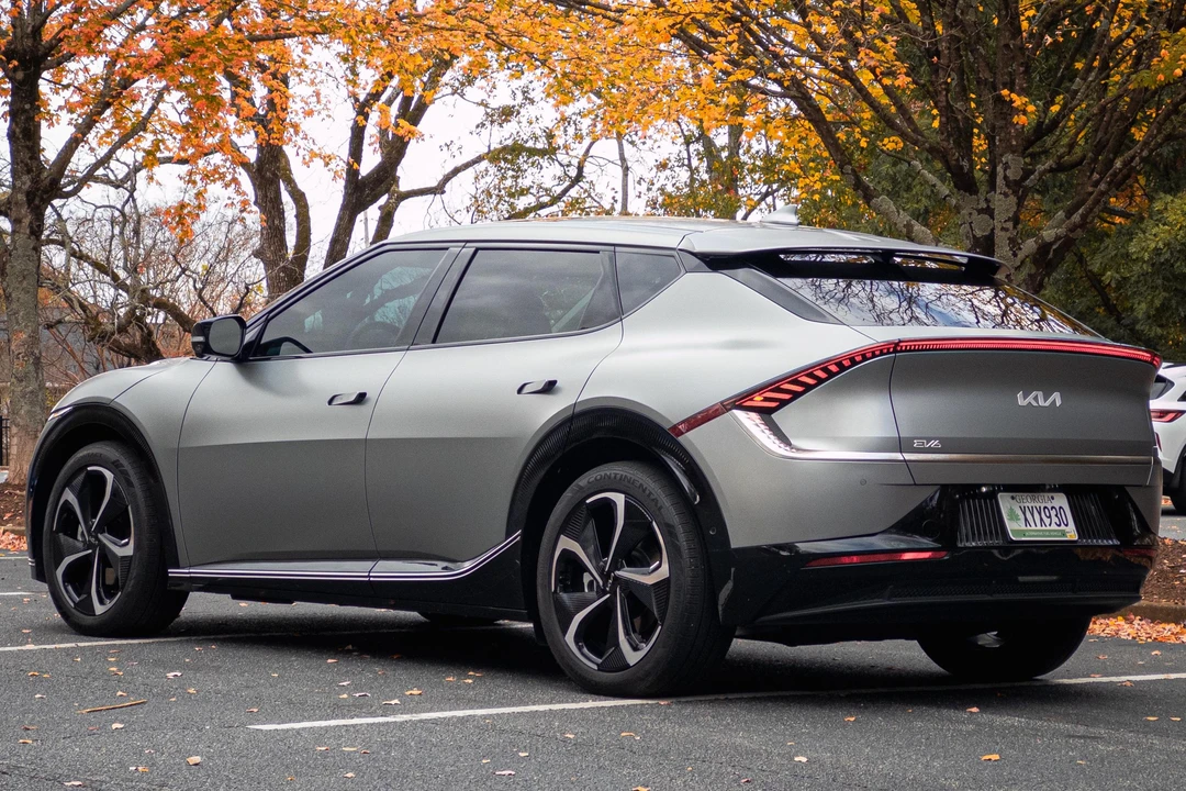2022 Kia EV6 - Image 4 of 31