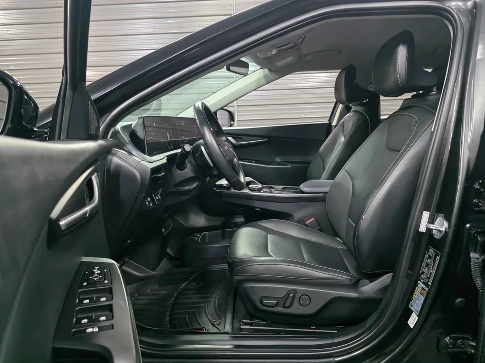 2022 Kia EV6 - Image 13 of 21