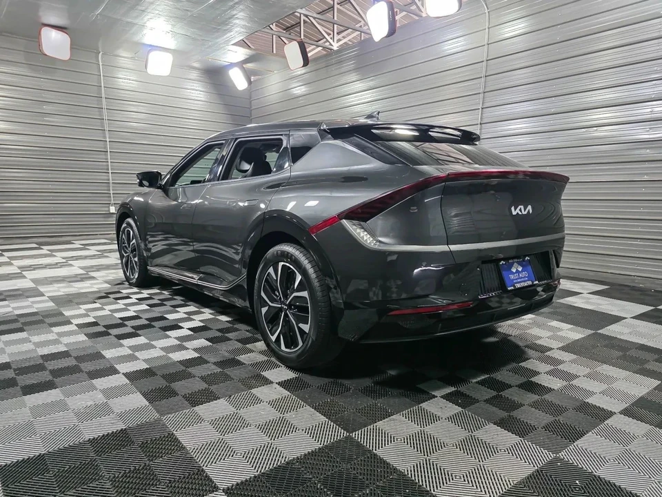 2022 Kia EV6 - Image 7 of 12