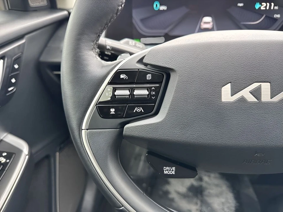 2022 Kia EV6 - Image 15 of 21