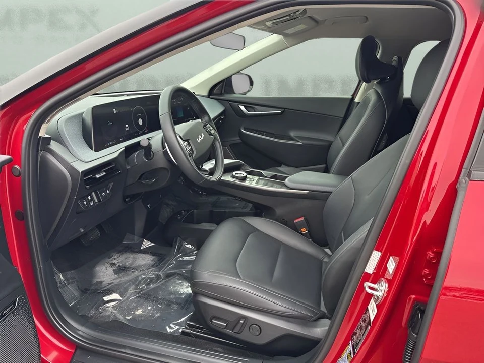 2022 Kia EV6 - Image 9 of 12