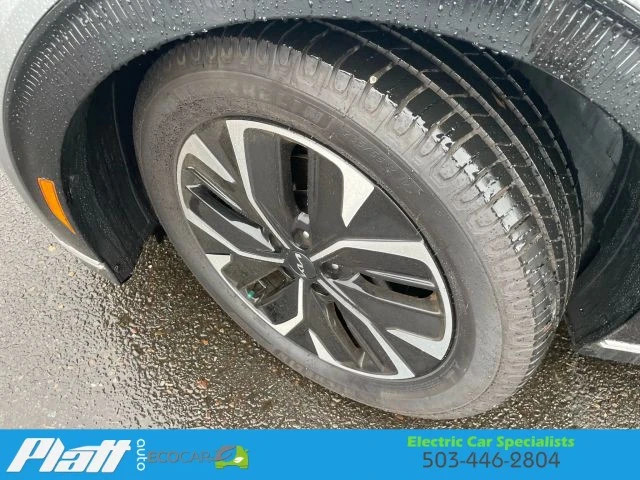 2022 Kia EV6 - Image 17 of 21
