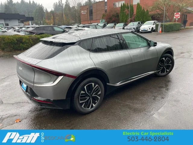 2022 Kia EV6 - Image 11 of 21
