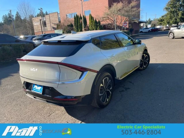 2022 Kia EV6 - Image 8 of 12