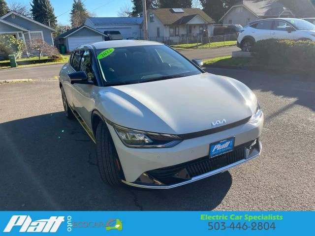2022 Kia EV6 - Image 11 of 12