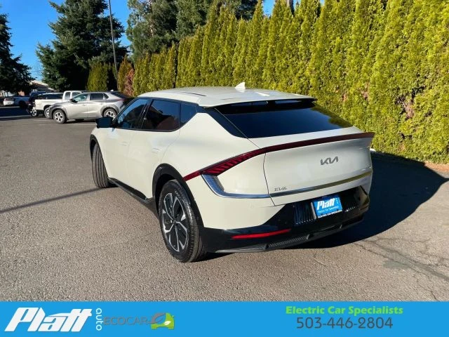 2022 Kia EV6 - Image 6 of 12