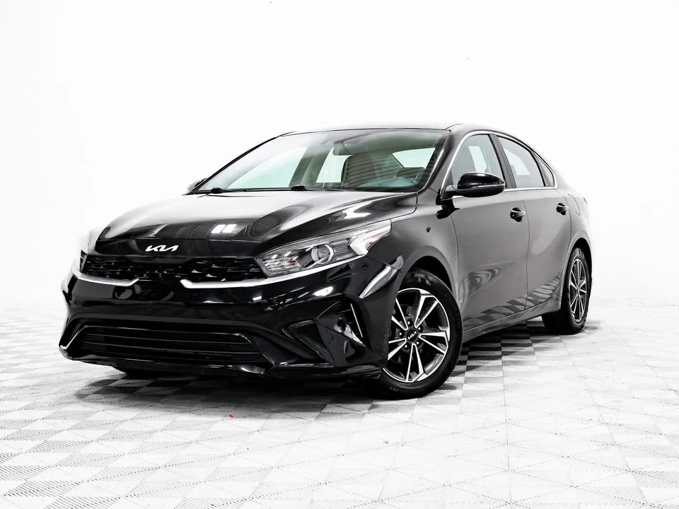 2022 Kia Forte - Image 2 of 20