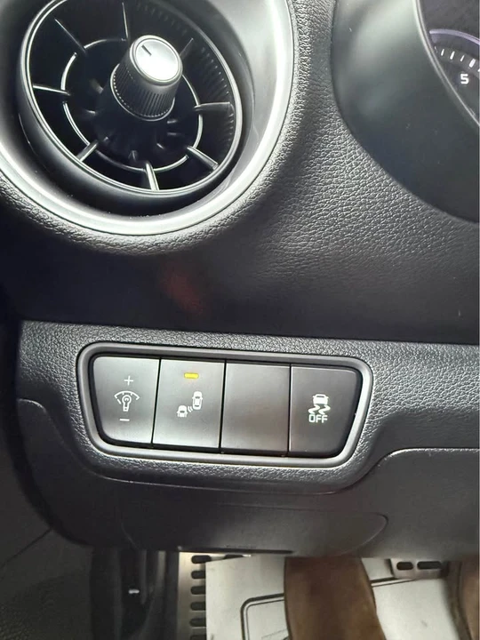 2022 Kia Forte - Image 14 of 15
