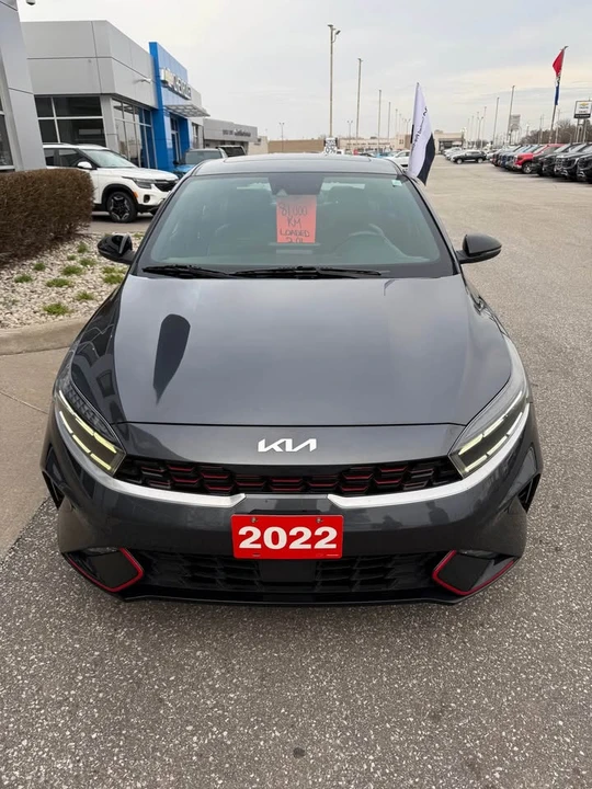 2022 Kia Forte - Image 2 of 15