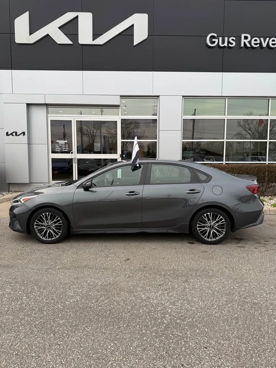2022 Kia Forte - Image 3 of 15