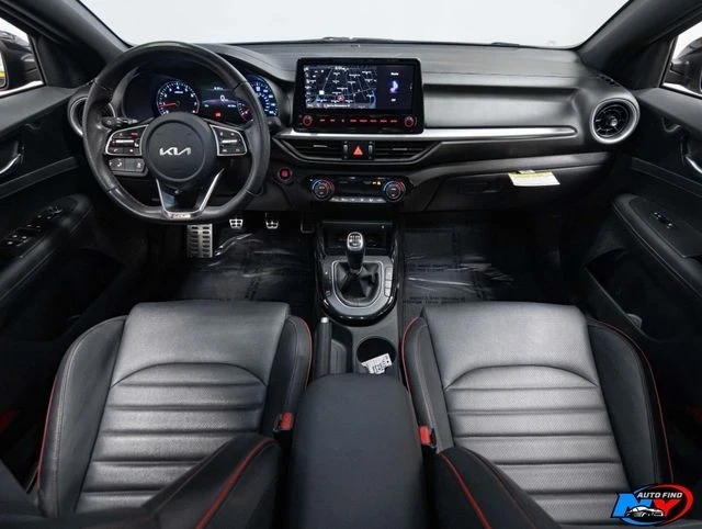 2022 Kia Forte - Image 2 of 17