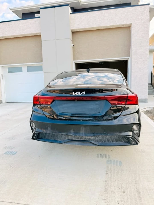 2022 Kia Forte - Image 6 of 15