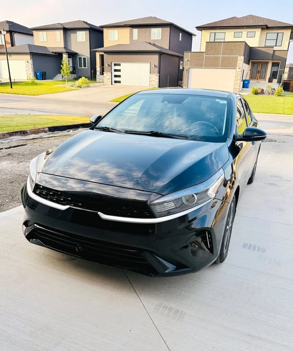 2022 Kia Forte - Image 2 of 15