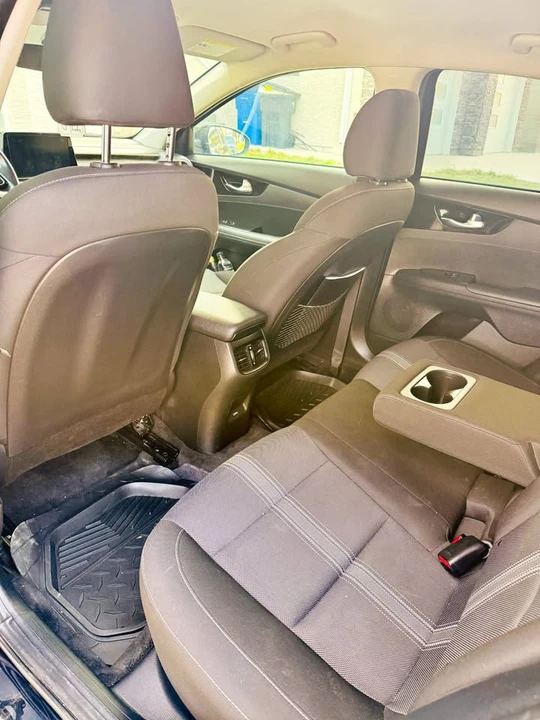 2022 Kia Forte - Image 12 of 15