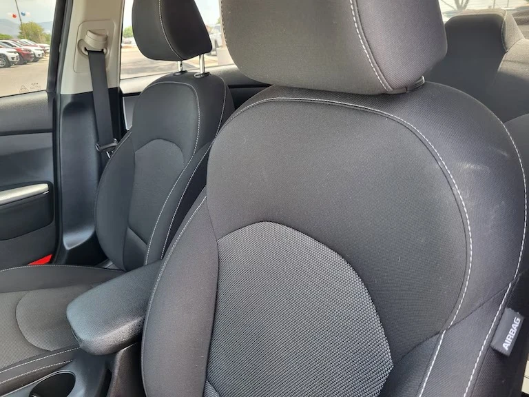 2022 Kia Forte - Image 9 of 14