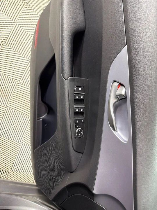 2022 Kia Forte - Image 11 of 12