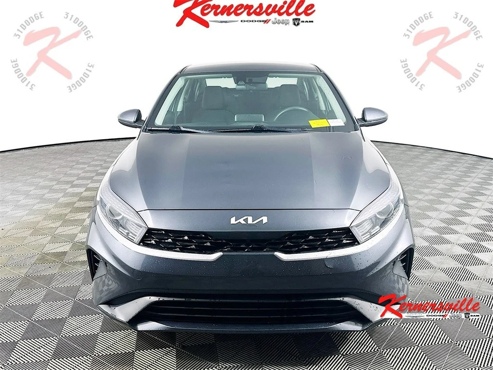 2022 Kia Forte - Image 2 of 21
