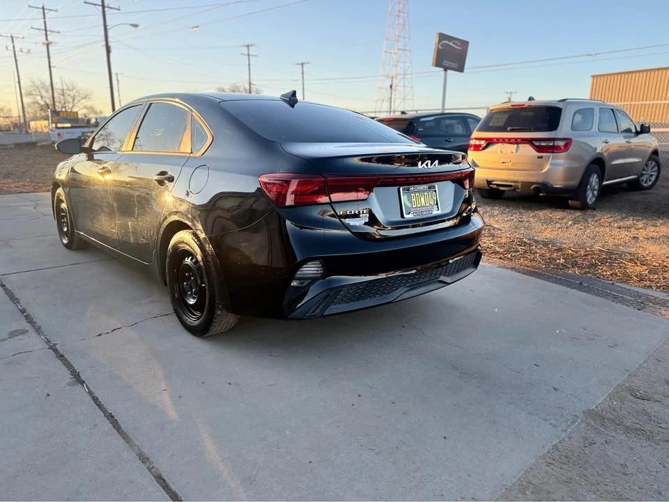 2022 Kia Forte - Image 7 of 18