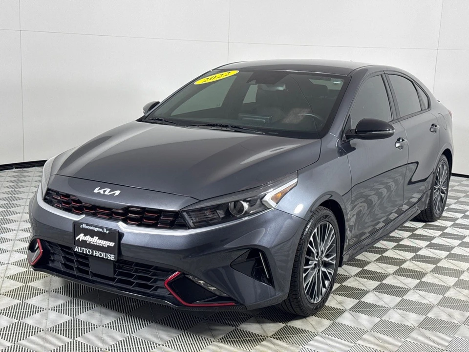 2022 Kia Forte - Image 11 of 12