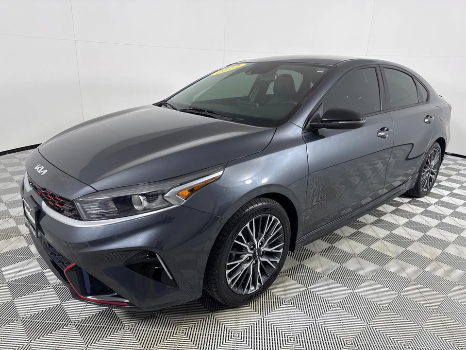 2022 Kia Forte - Image 10 of 12