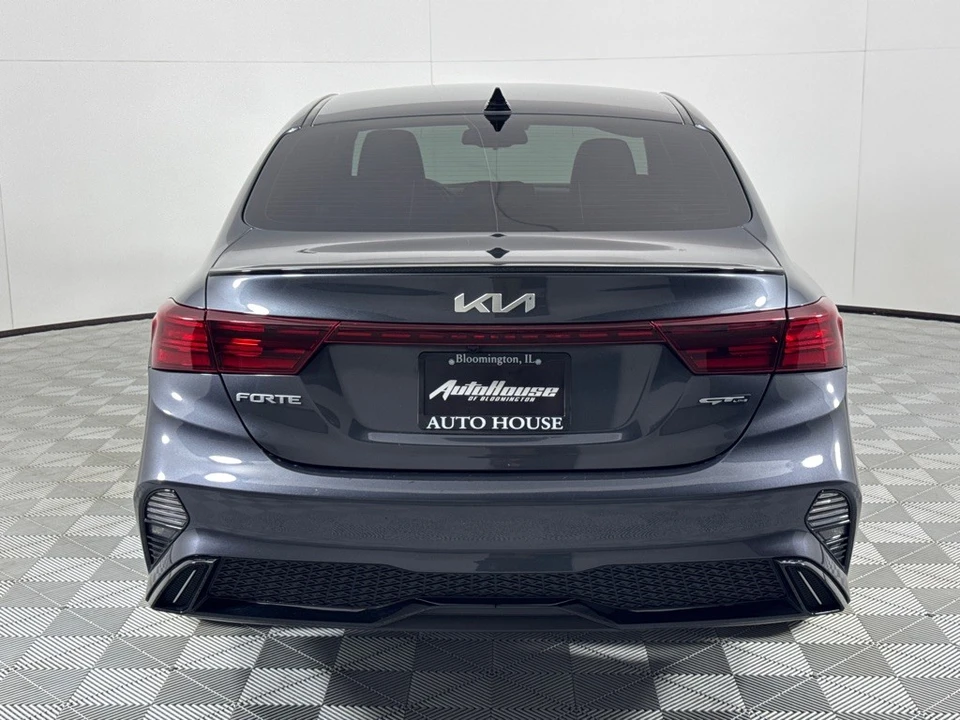 2022 Kia Forte - Image 6 of 12