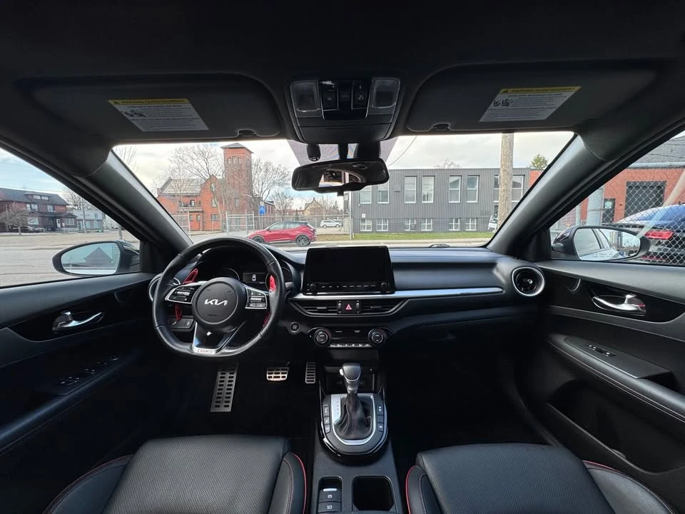 2022 Kia Forte - Image 10 of 18