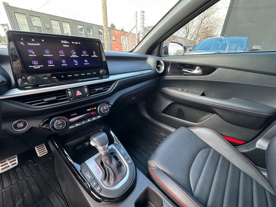 2022 Kia Forte - Image 15 of 18