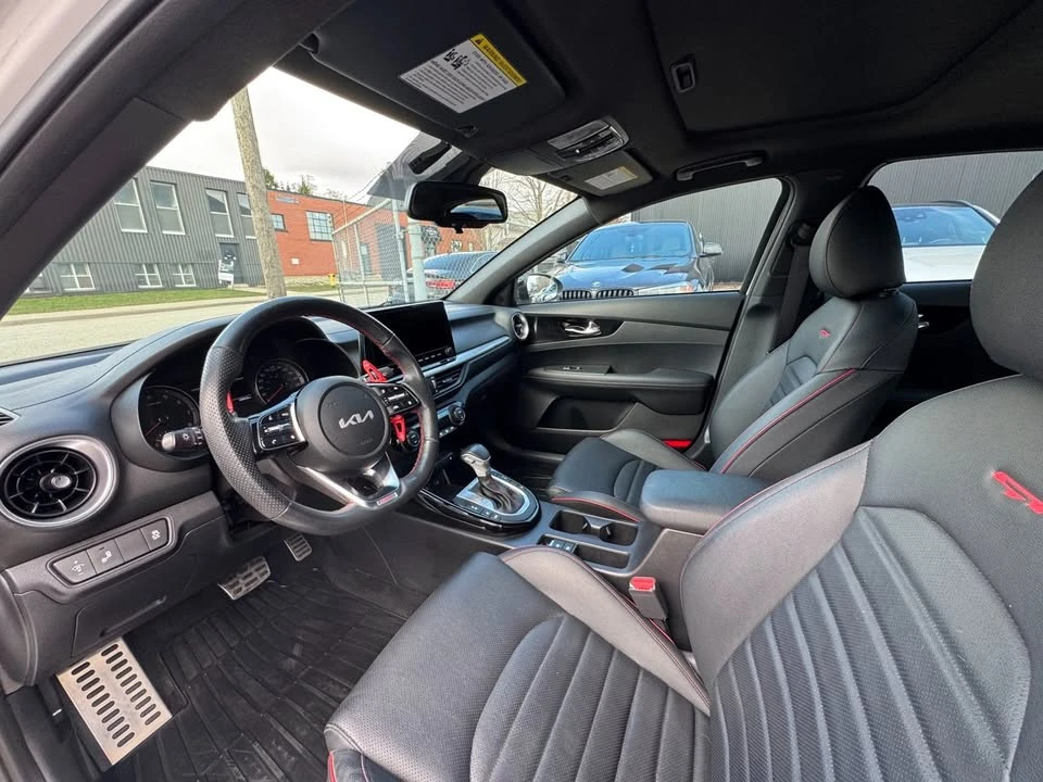 2022 Kia Forte - Image 9 of 18