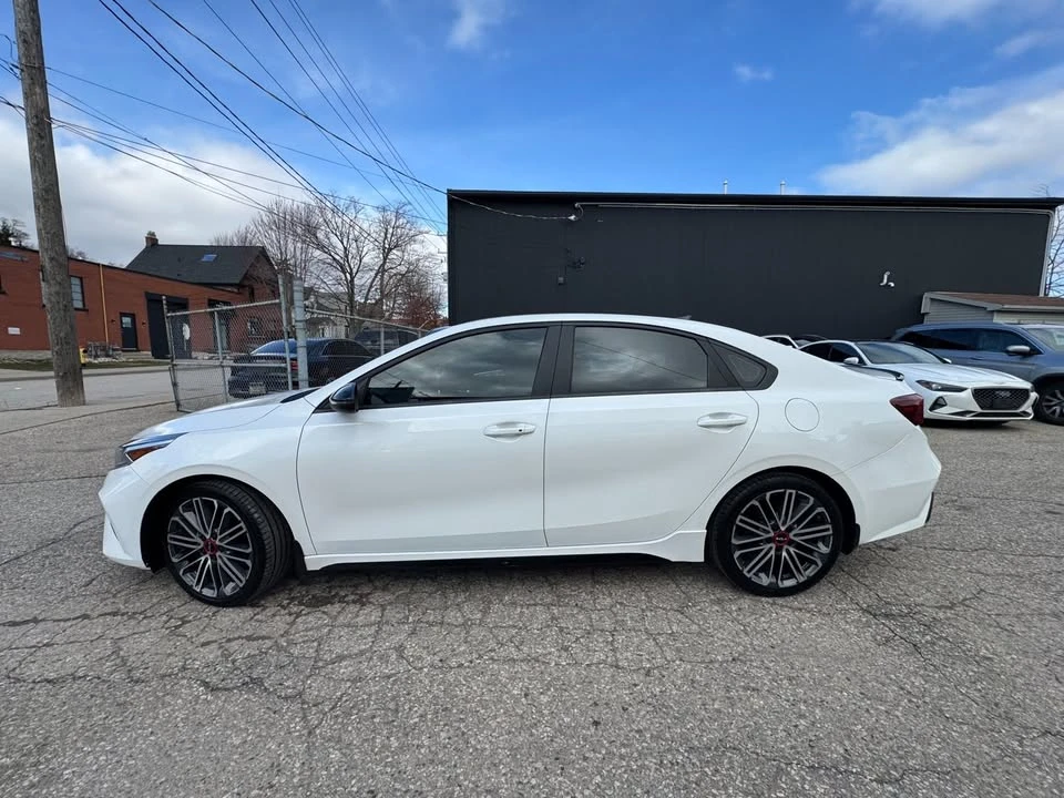 2022 Kia Forte - Image 2 of 18