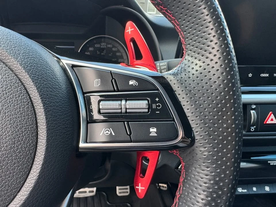 2022 Kia Forte - Image 13 of 18