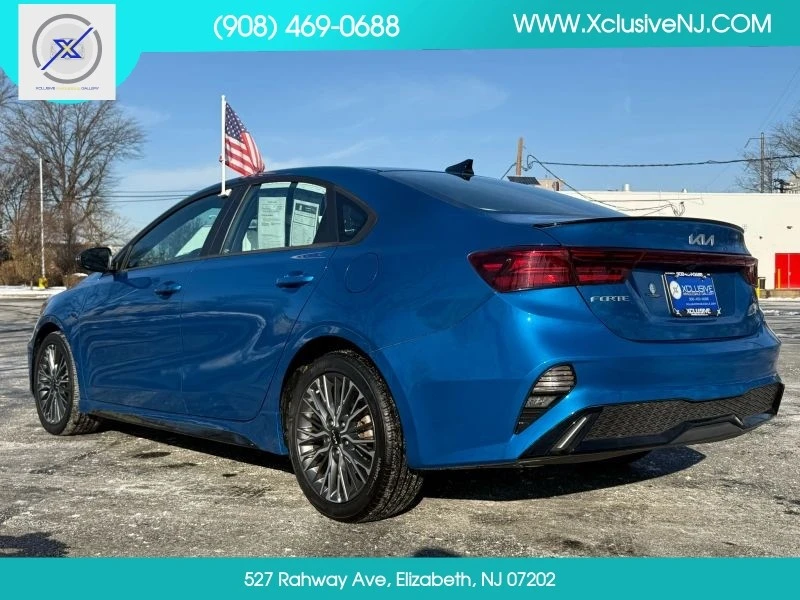 2022 Kia Forte - Image 2 of 12