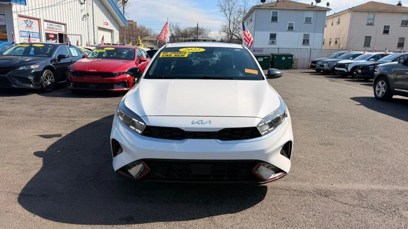 2022 Kia Forte - Image 3 of 12
