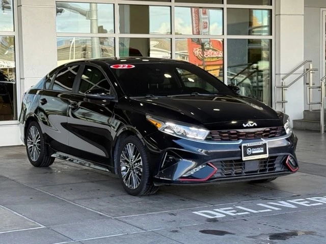 2022 Kia Forte - Image 6 of 12