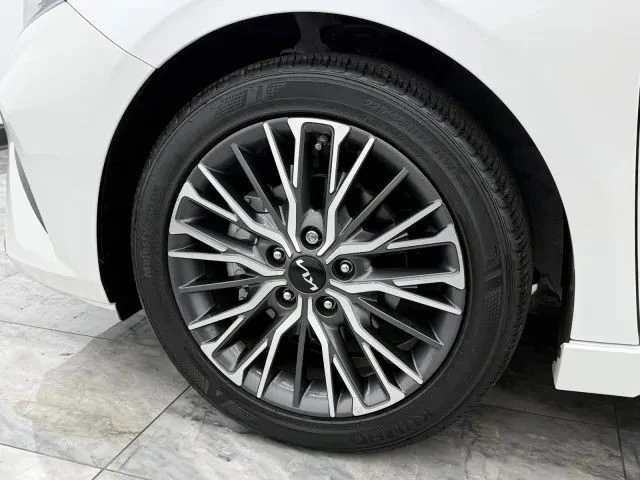 2022 Kia Forte - Image 12 of 12