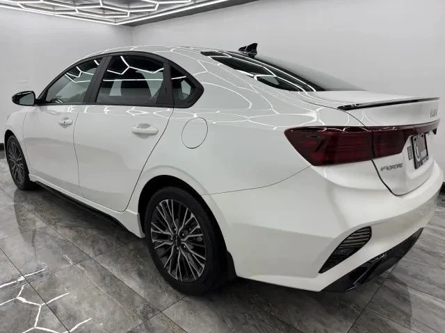 2022 Kia Forte - Image 4 of 12
