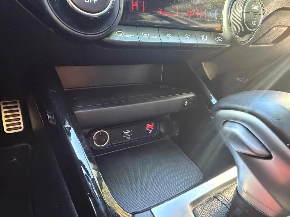 2022 Kia Forte - Image 19 of 21