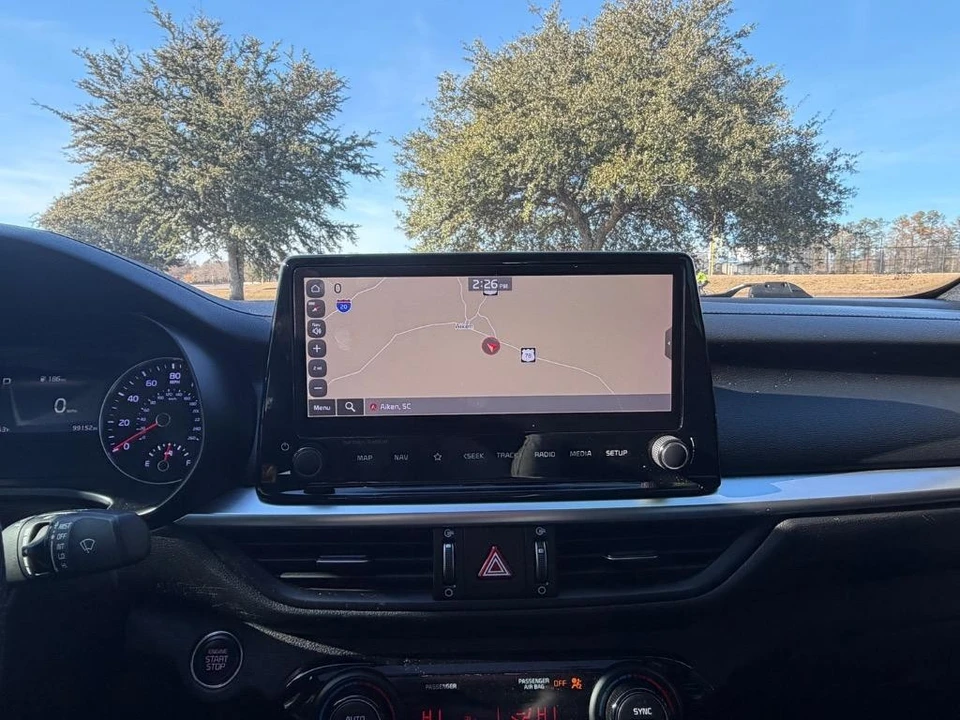 2022 Kia Forte - Image 16 of 21