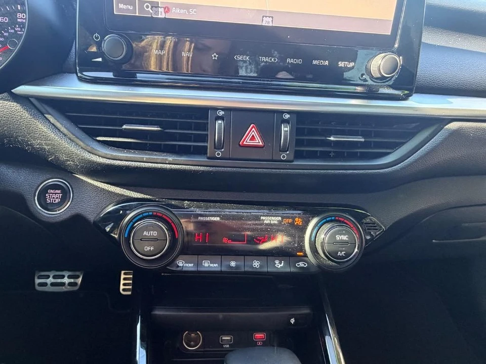 2022 Kia Forte - Image 18 of 21
