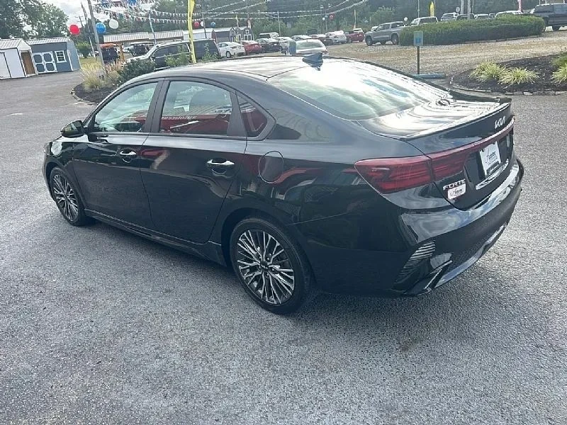 2022 Kia Forte - Image 3 of 12