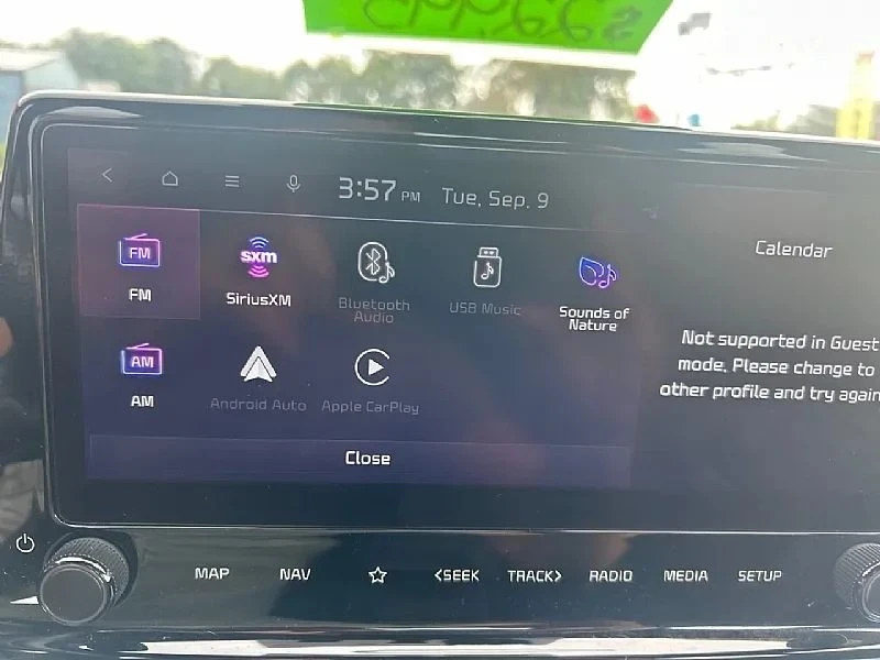 2022 Kia Forte - Image 9 of 12