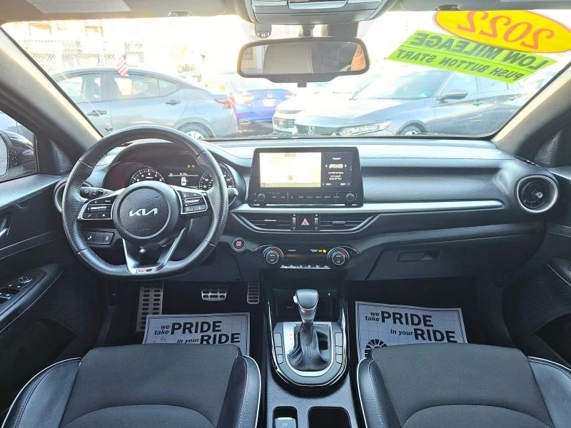 2022 Kia Forte - Image 10 of 12